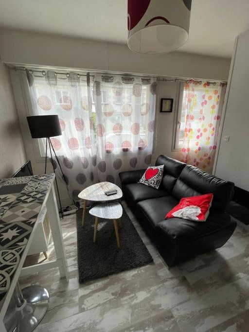 Brest Saint-Marc : Appart T1 Bis Bien Situe Wifi Extérieur photo
